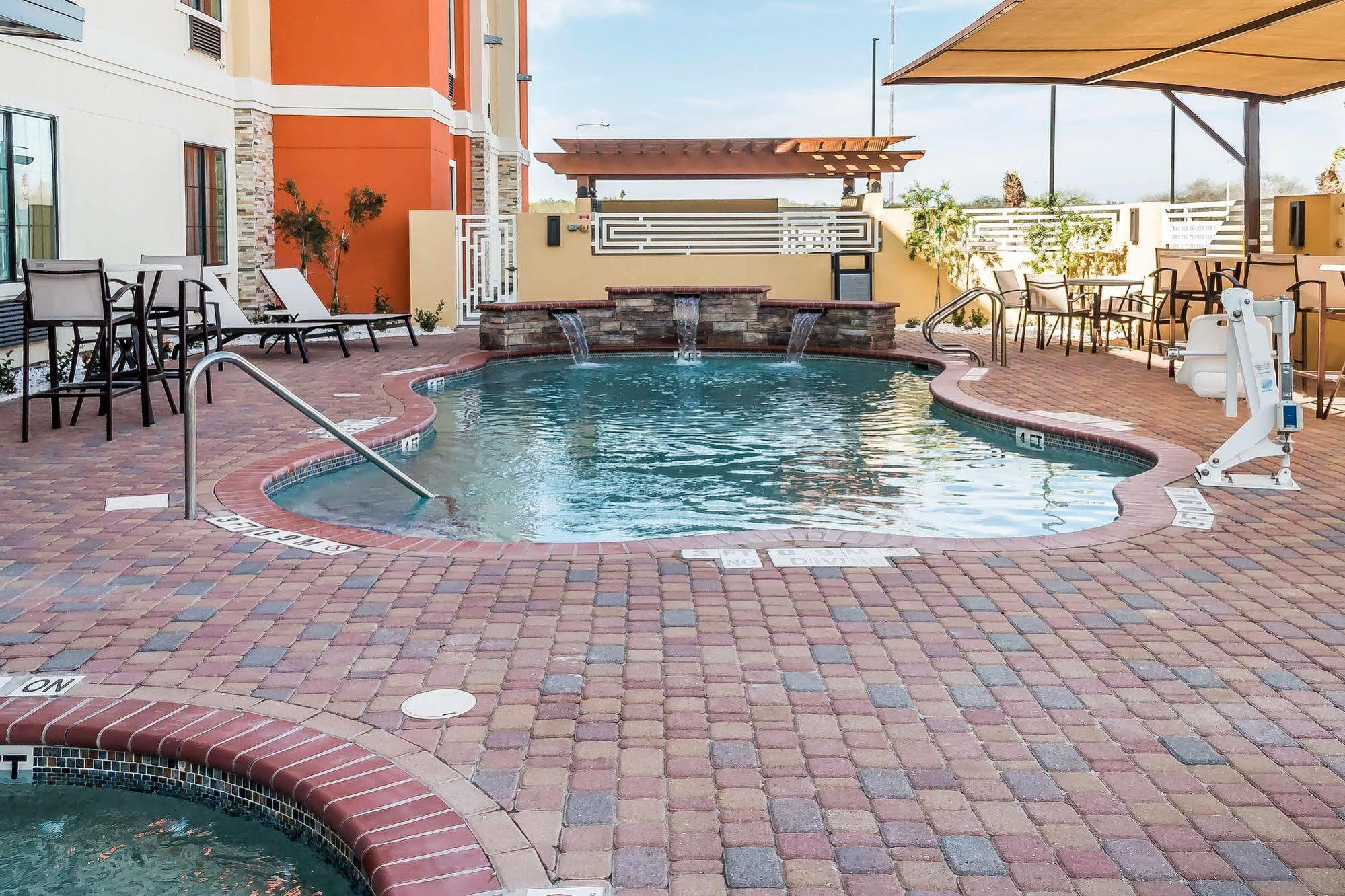 Mainstay Suites Edinburg Exterior photo
