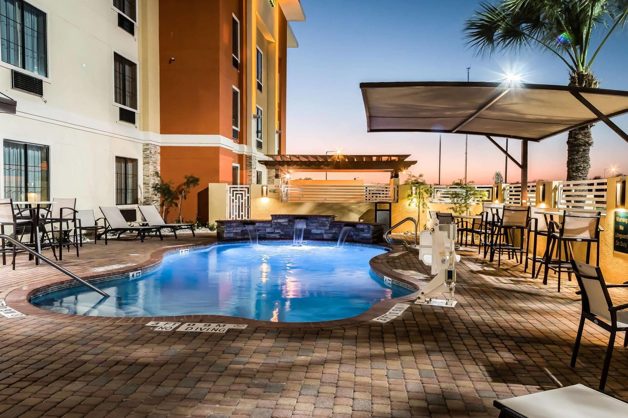 Mainstay Suites Edinburg Exterior photo