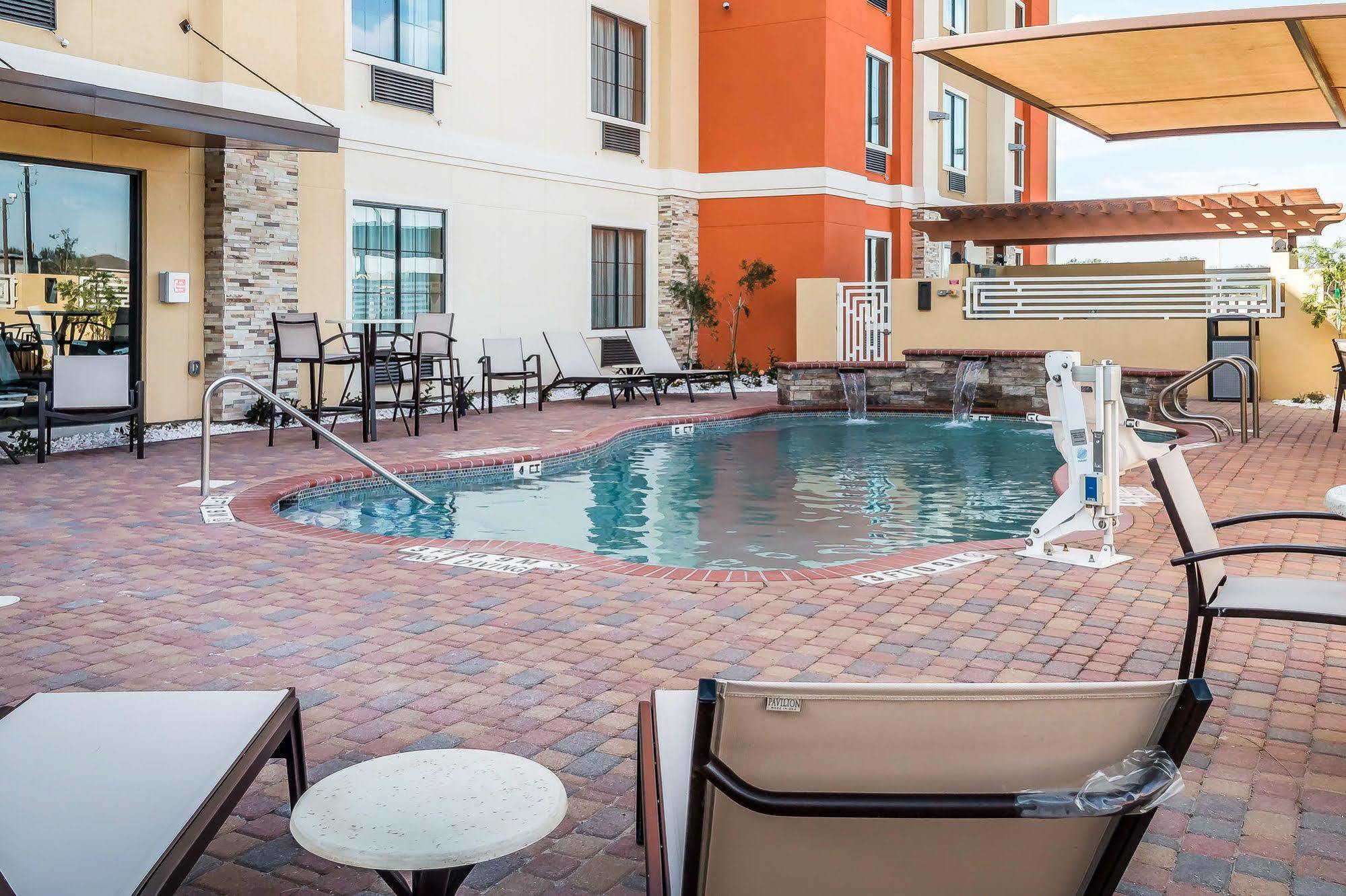 Mainstay Suites Edinburg Exterior photo